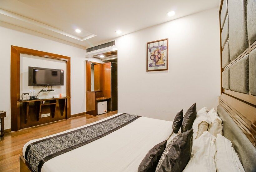 Skon Boutique by Orion Hotels Deluxe Room 5