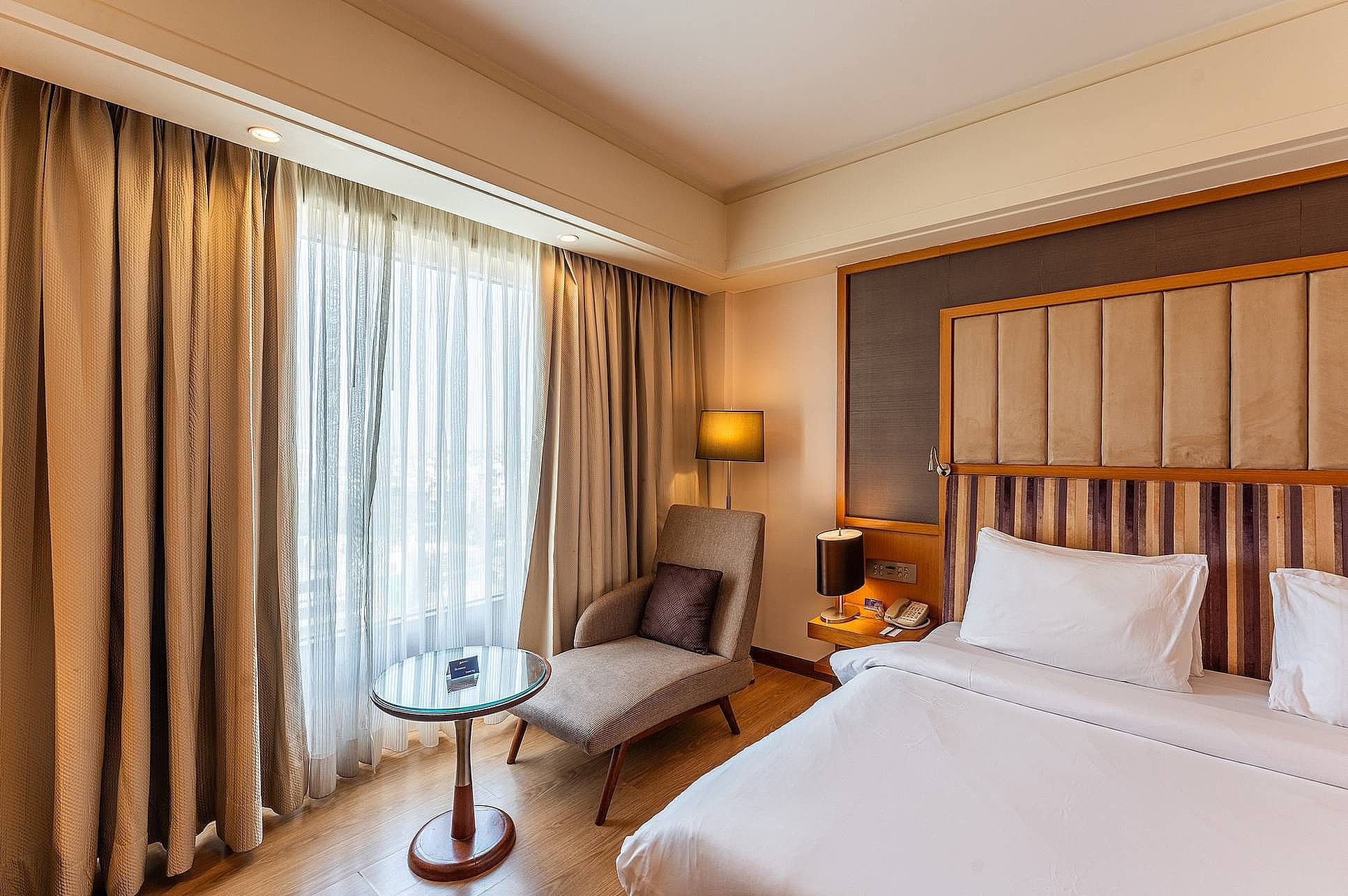 Radisson Blu Hotel ,Indore Superior Room- 2 single beds or 1 King Bed 2