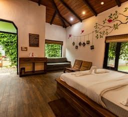 Corbett Machaan Resort Woodland Cottage