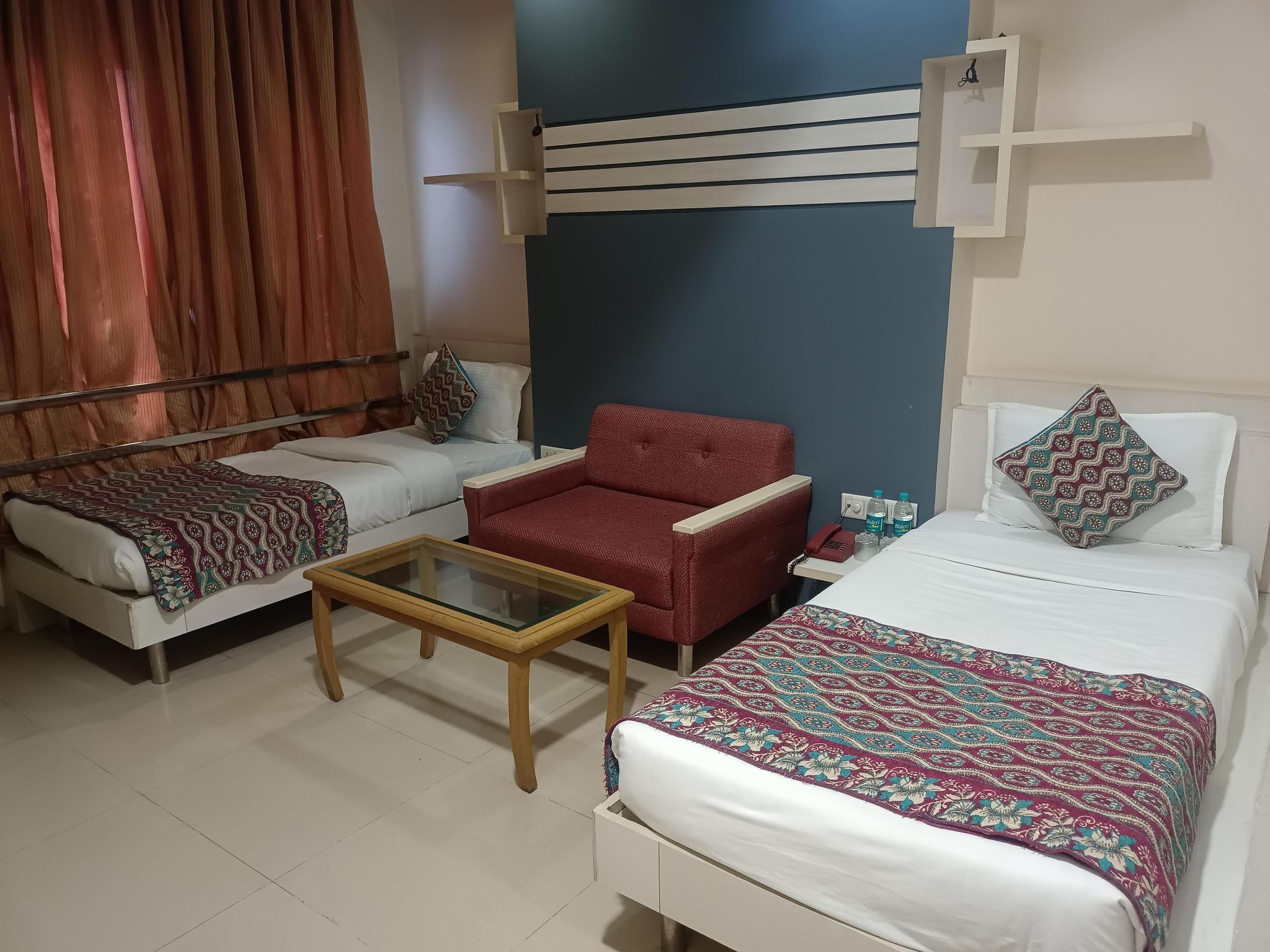 Hotel Apna Palace Luxury AC Room