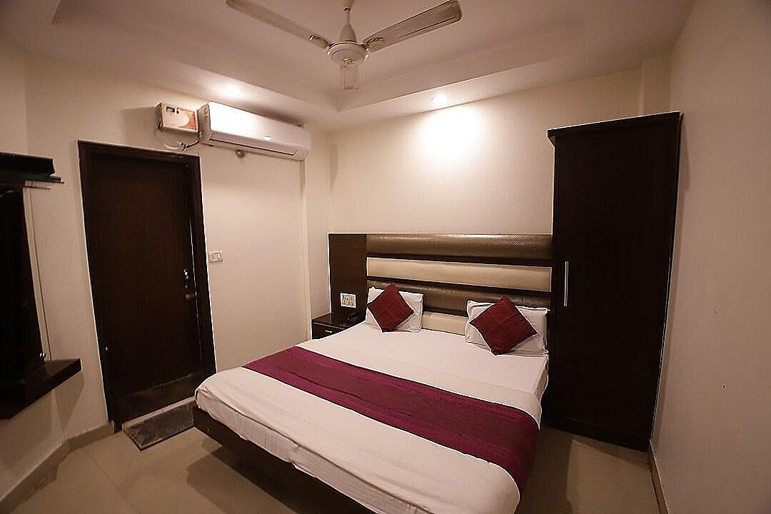 Deluxe Double Room Non AC