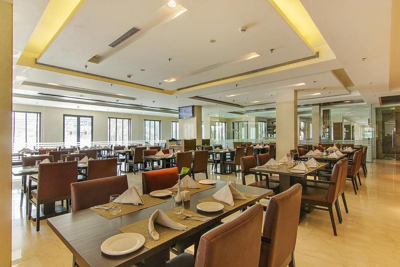 Food & Dining