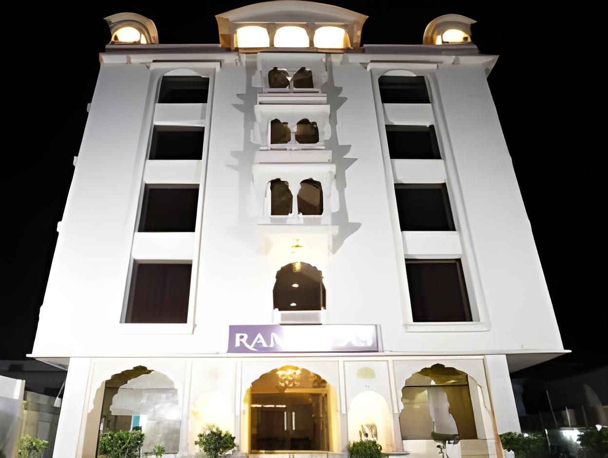 Hotel Golden Ram Vilas Deluxe Room 7