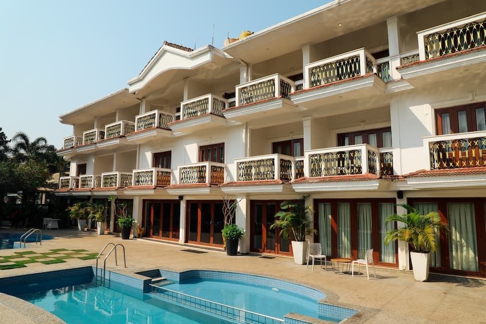 undefined White Pearl Suites 6