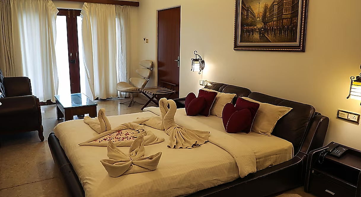 White Pearl Suites Luxury Villa