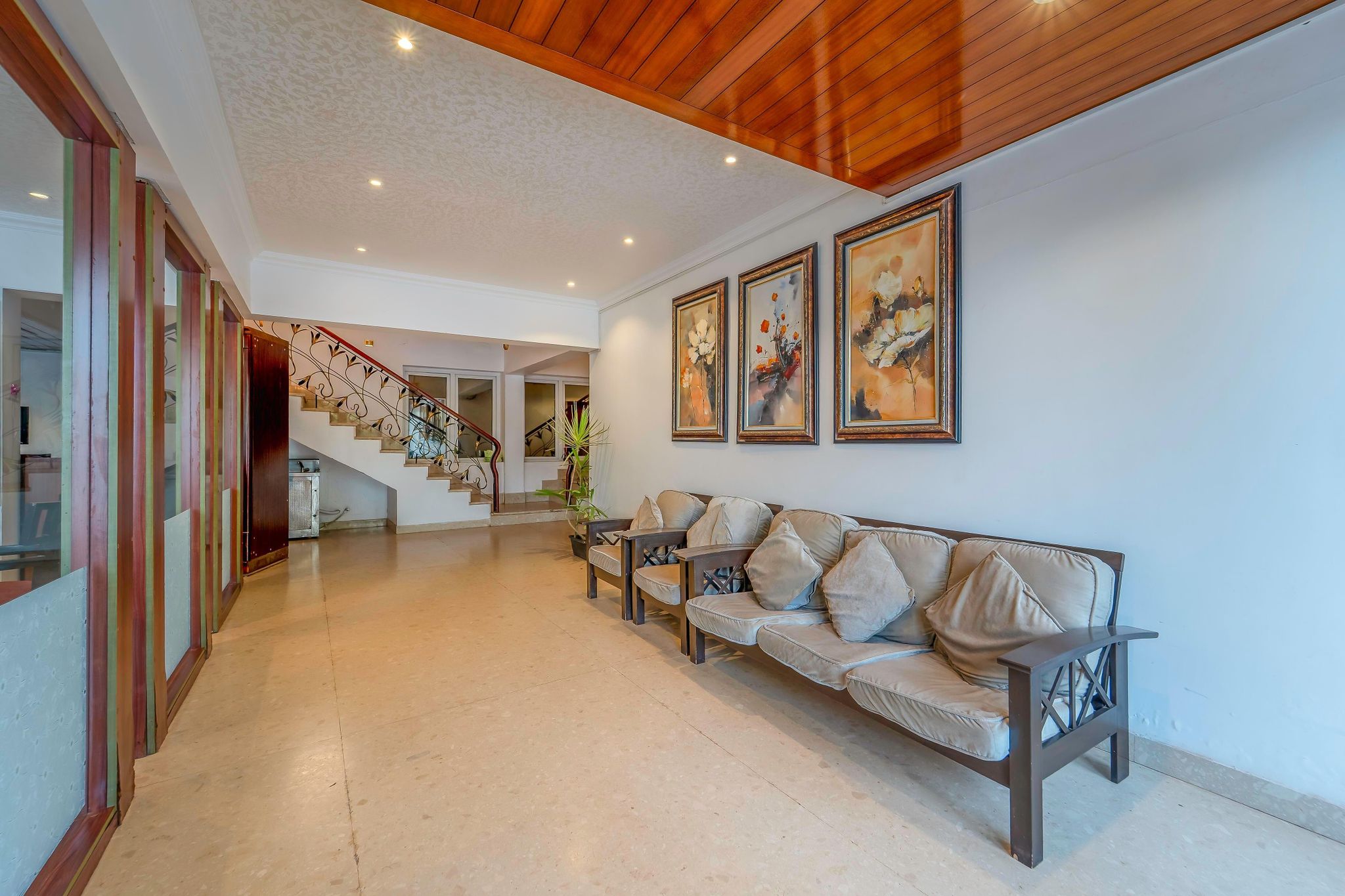 undefined White Pearl Suites 2