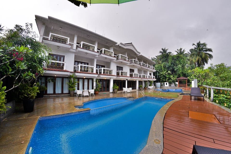 undefined White Pearl Suites 5