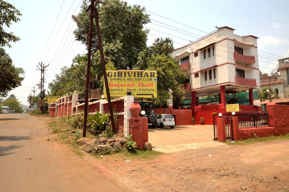 Girivihar Dining & Holiday Club 4