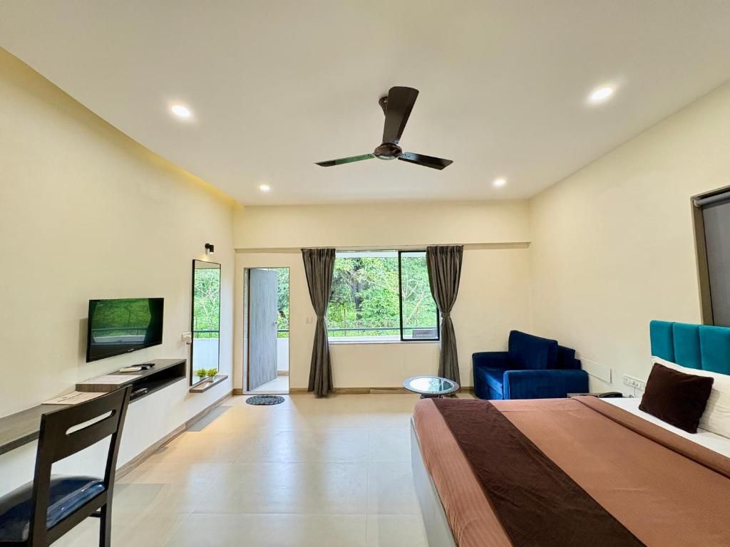 Classic Premium Room with Balcony