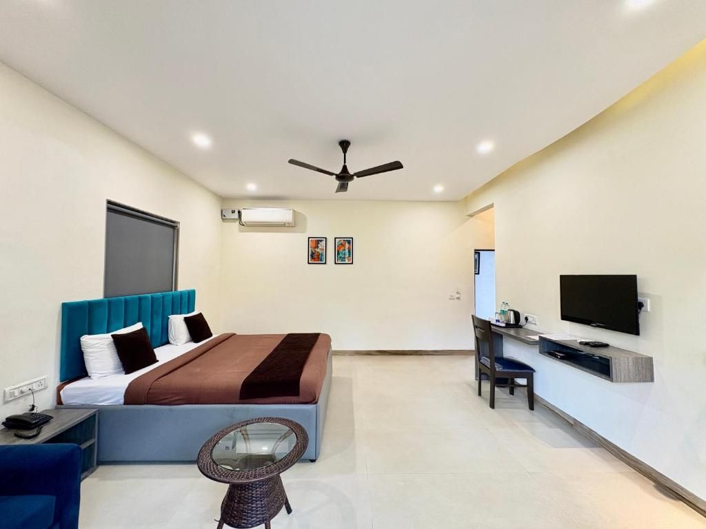 Classic Premium Room with Balcony