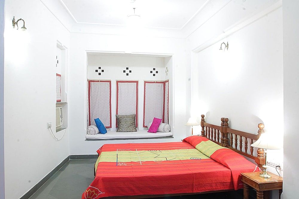 Aashiya Haveli Deluxe Room 3