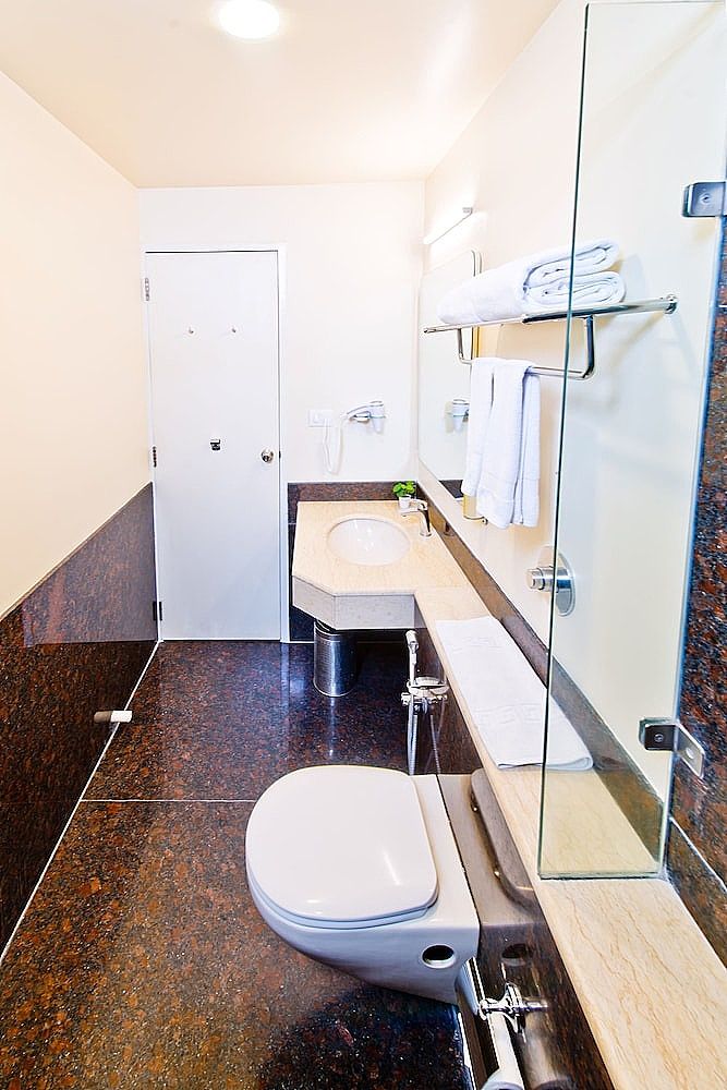 Bloom Hotel - Indiranagar Deluxe Suite Twin 6