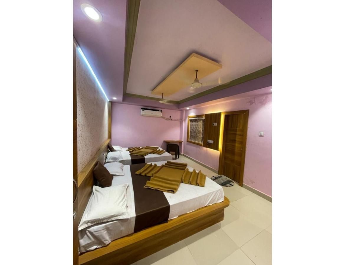 FOUR BED AC ROOM