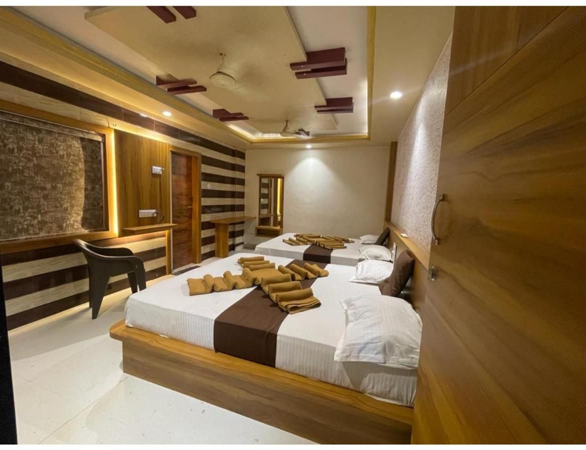 FOUR BED AC ROOM