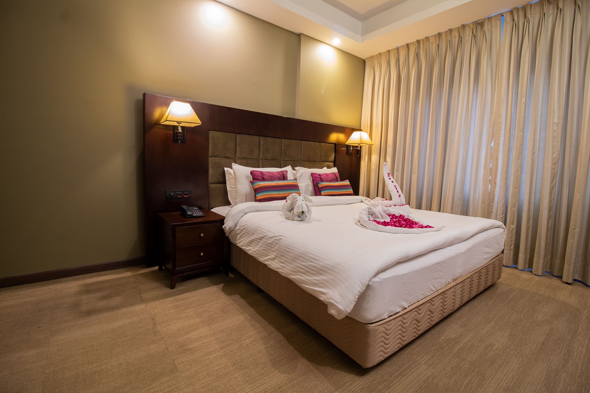 Rock Manali By Vivaan (River Side Resort) Elegant Deluxe Room Non-View ( 108, 211, 212, 213, 214) 2