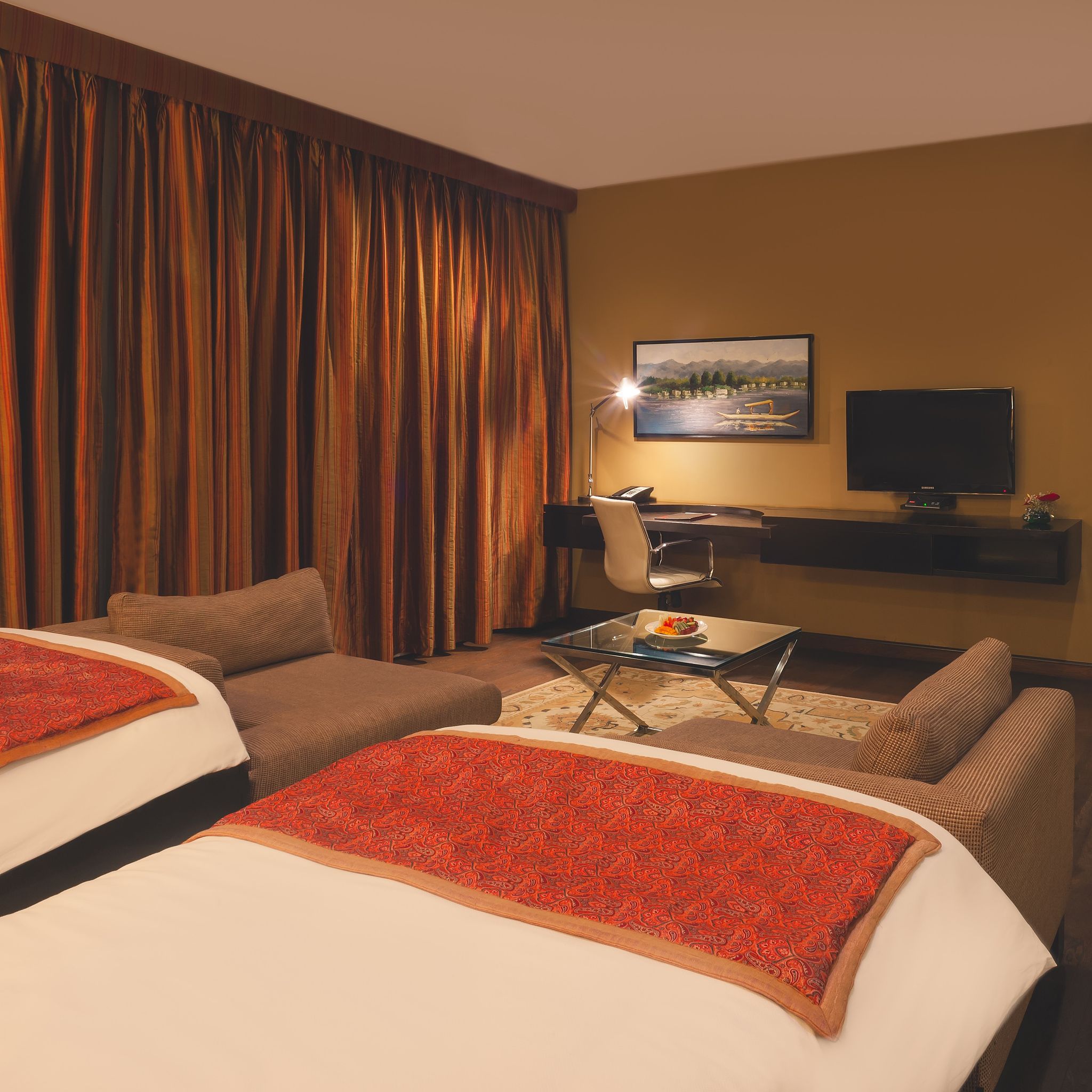 Taj Dal View, Srinagar Superior Room Twin Bed 3