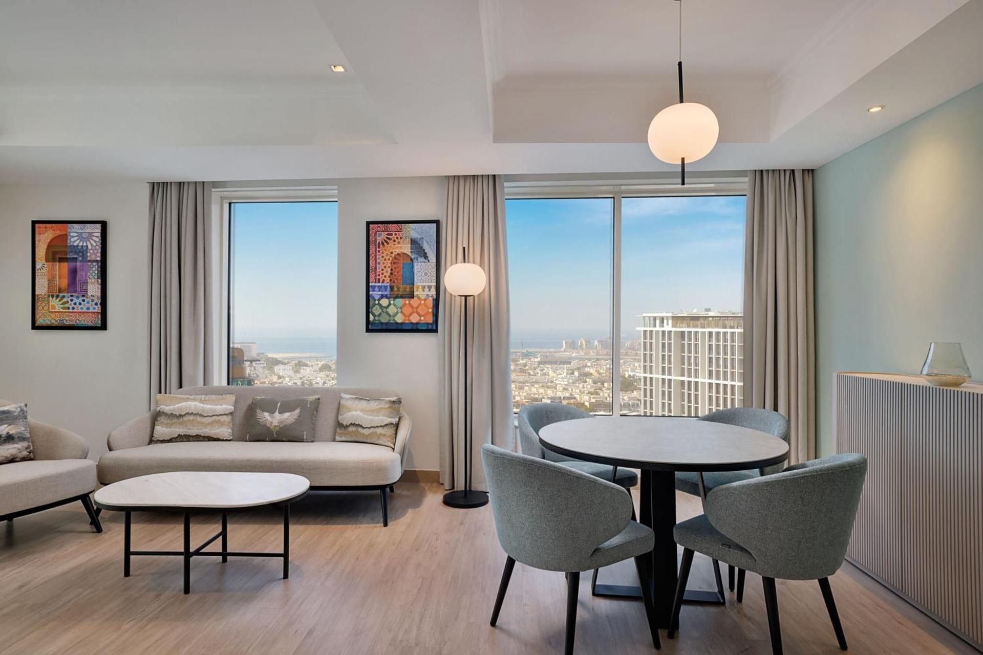 Premium, 2 Bedroom 2 room Suite, Bedroom 1: 1 King, Bedroom 2: 1 Queen