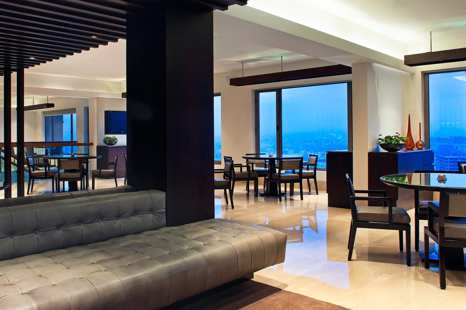 Club Lounge