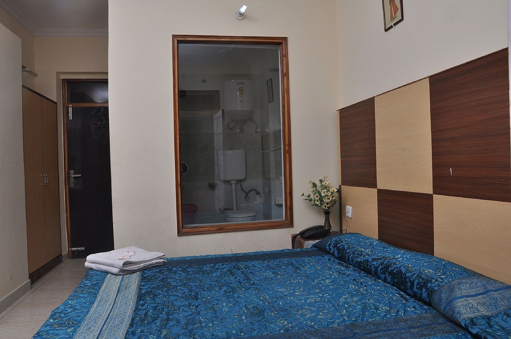 HOTEL PRESTIGE The Mall Road Deluxe Room 29