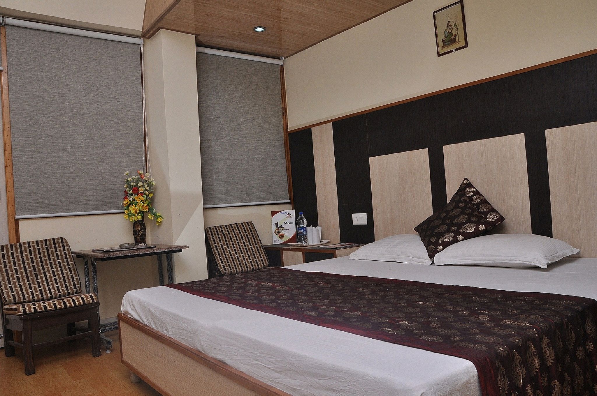 HOTEL PRESTIGE The Mall Road Deluxe Room 17
