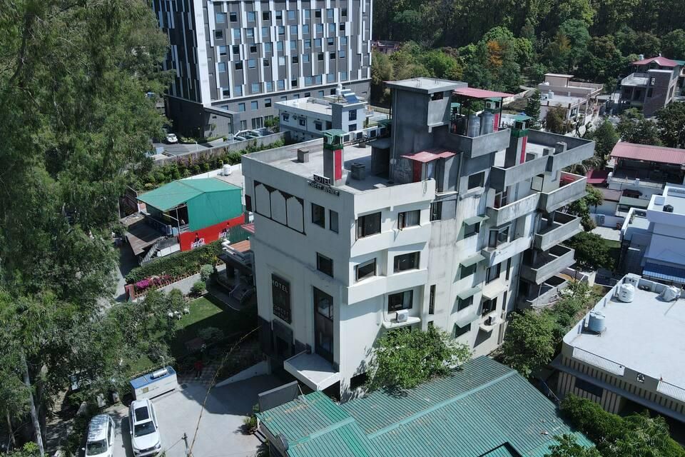 undefined Hotel Forest Avenue - Best Luxury Hotel in Dehradun 7
