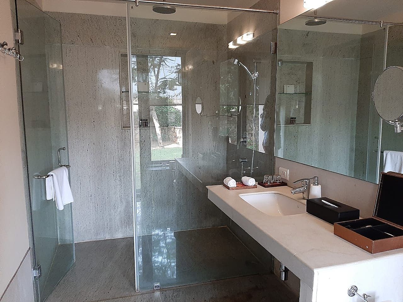 2 Bedroom Luxury Pool and Spa Villa