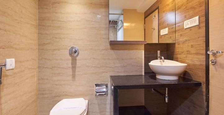 Hotel Corporate Executive 4