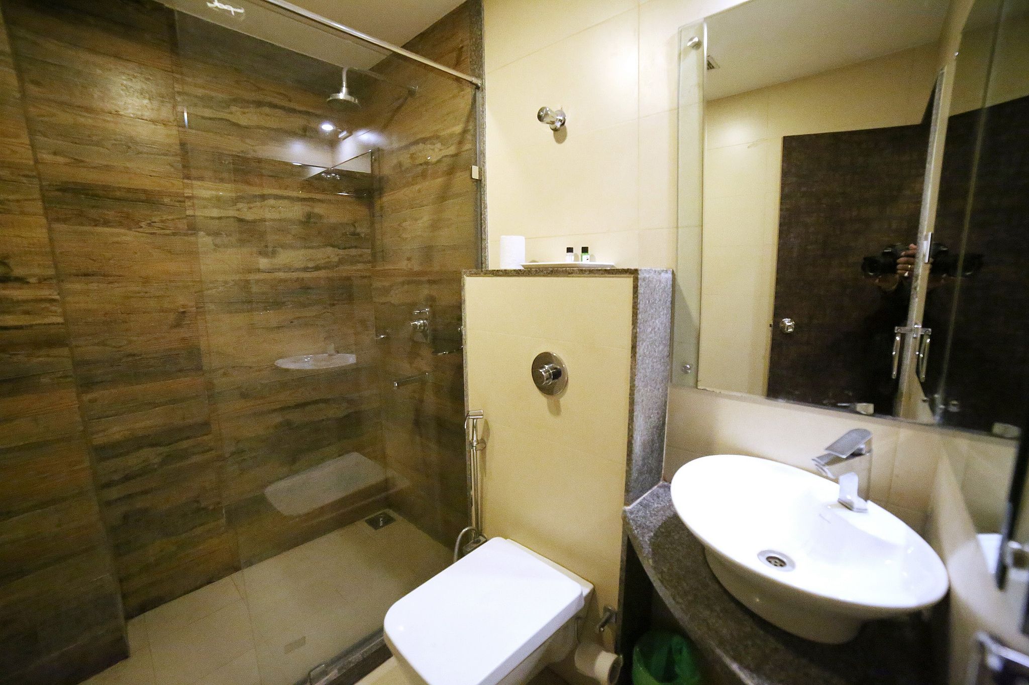 New Hotel Broadway Deluxe 2