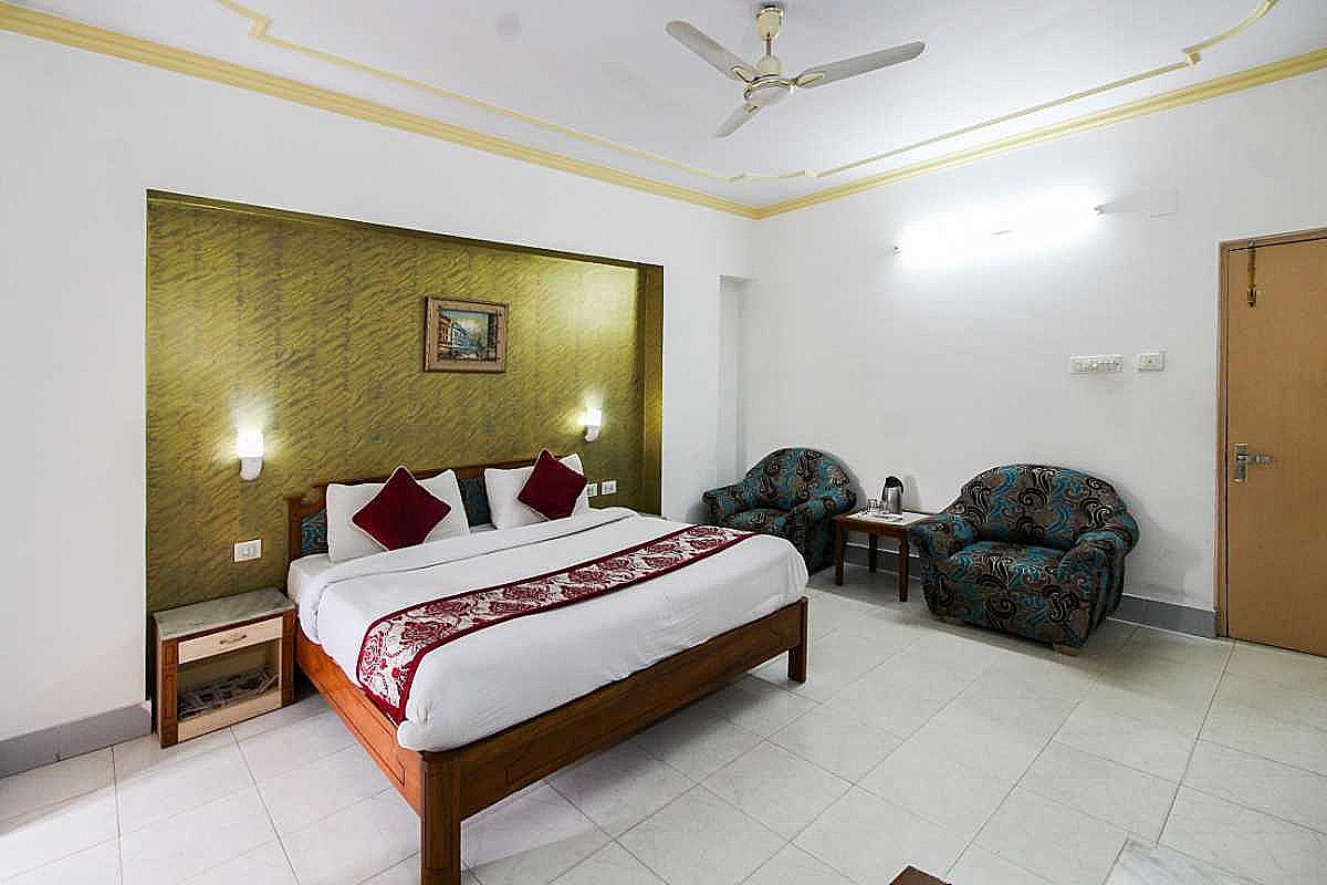 Hotel Amber Deluxe Room 26