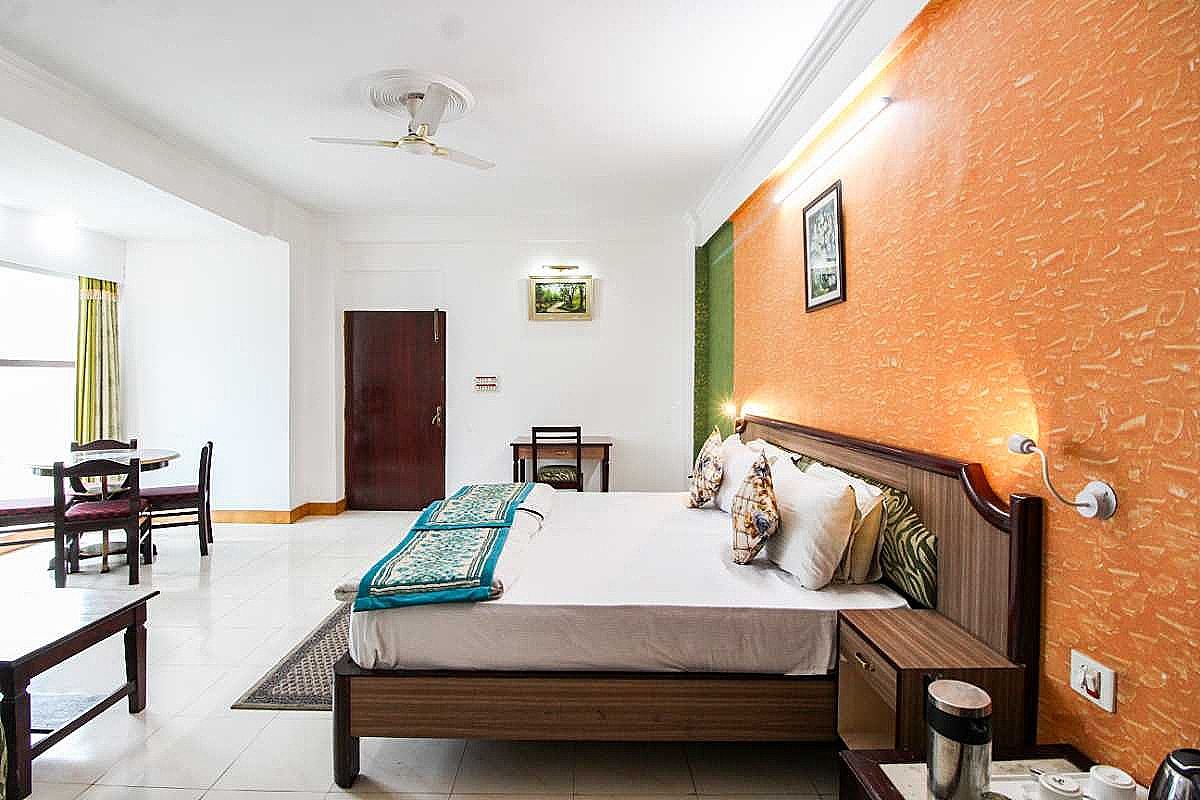 Hotel Amber Deluxe Room 21