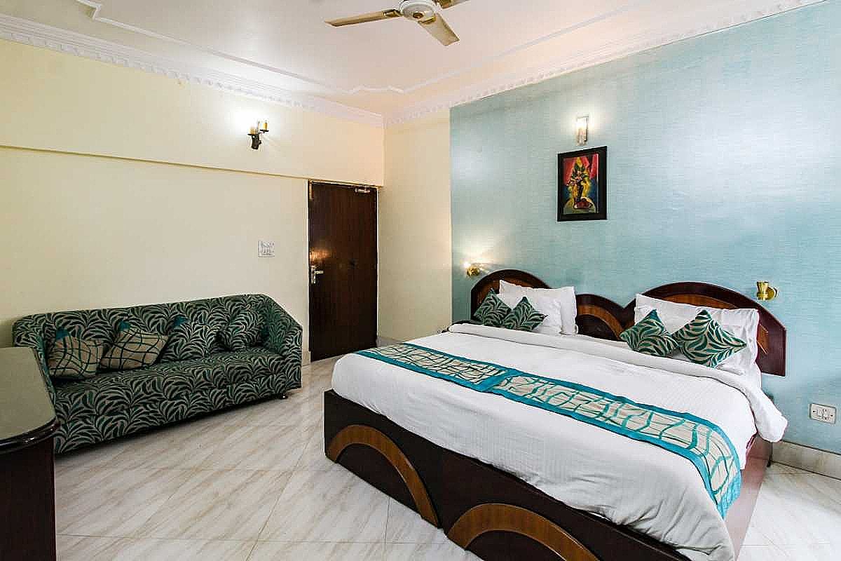 Hotel Amber Deluxe Room 13