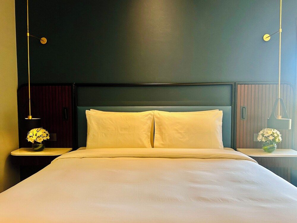 Deluxe Room with Twin Bed