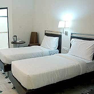 Hotel Arch Inn Deluxe Room 3