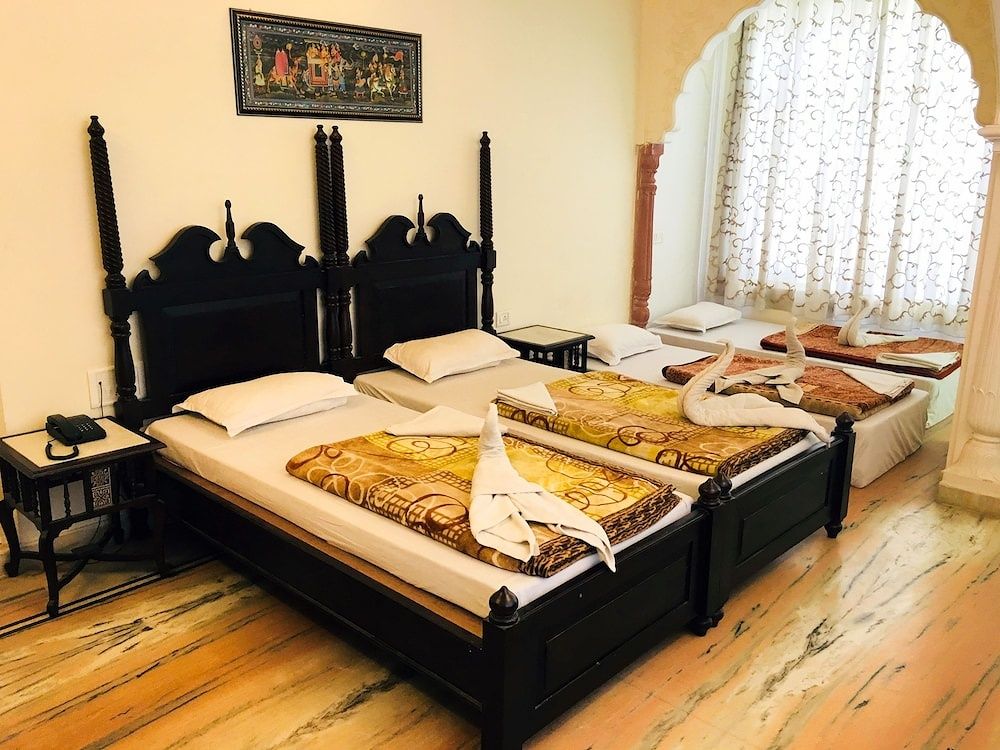 Standard Quadruple Room Non A/c