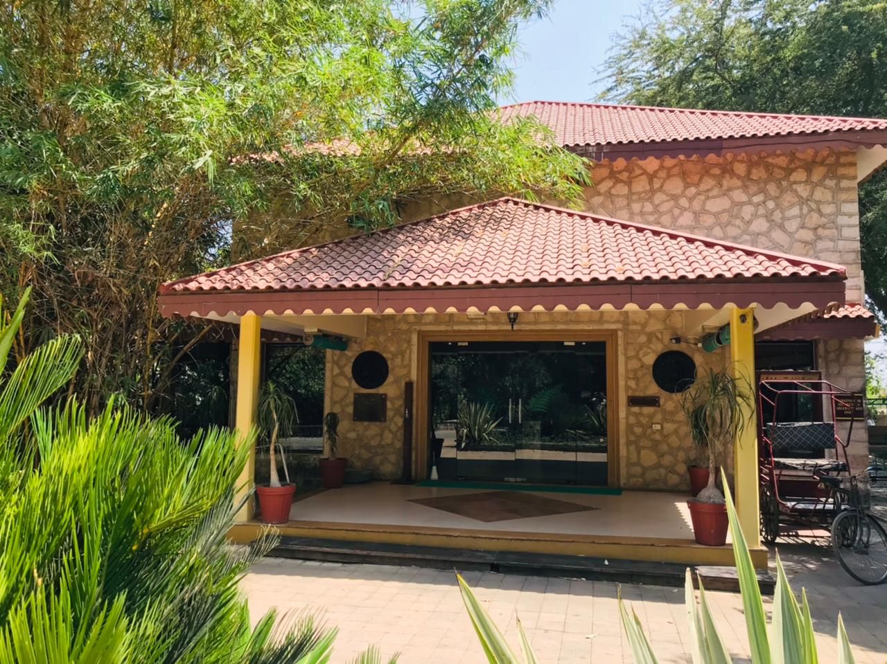 Hotel Exterior