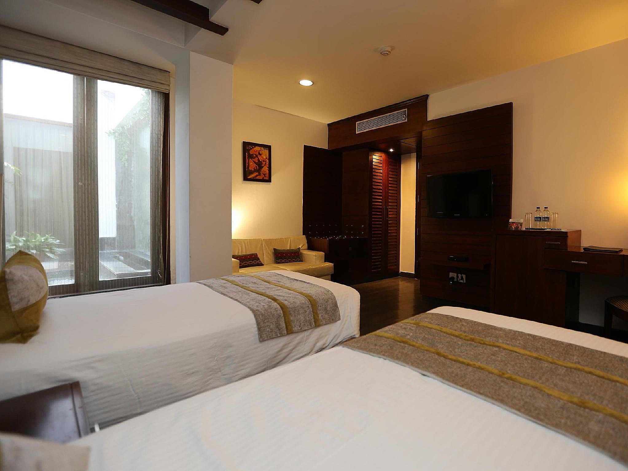 Icon- A Boutique Hotel  Superior Twin Bed Room 6