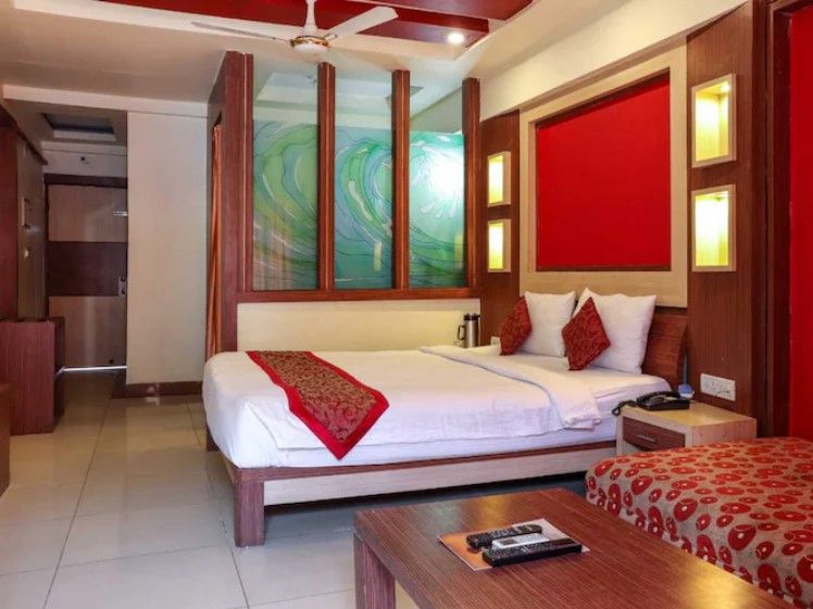 Blue Lily Hotels & Resorts Blue Lily Standard Room 8