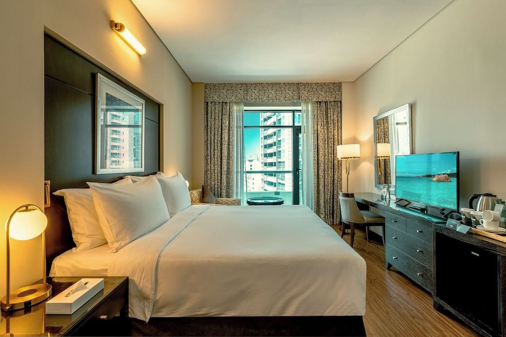 TIME Oak Hotel & Suites Deluxe King 4