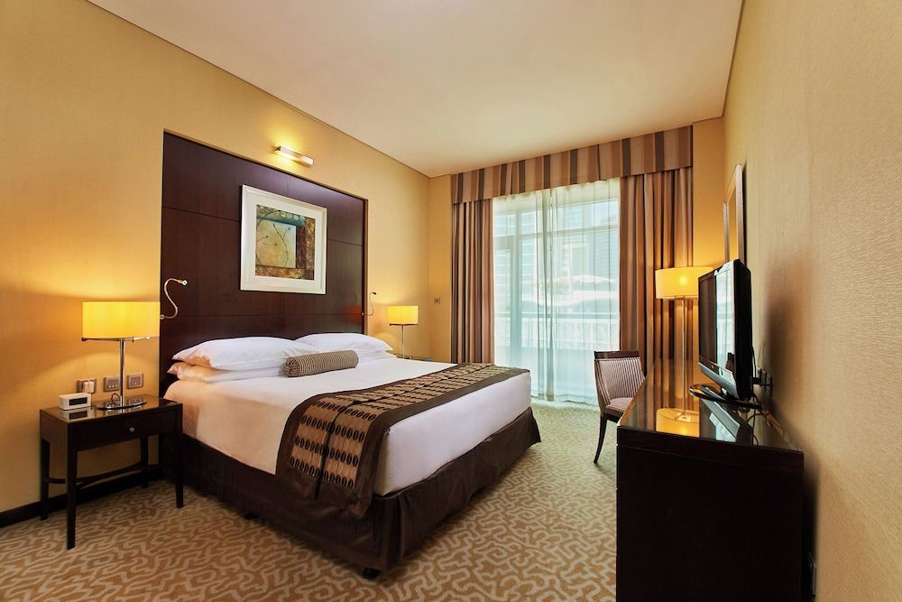 TIME Oak Hotel & Suites Deluxe King 3