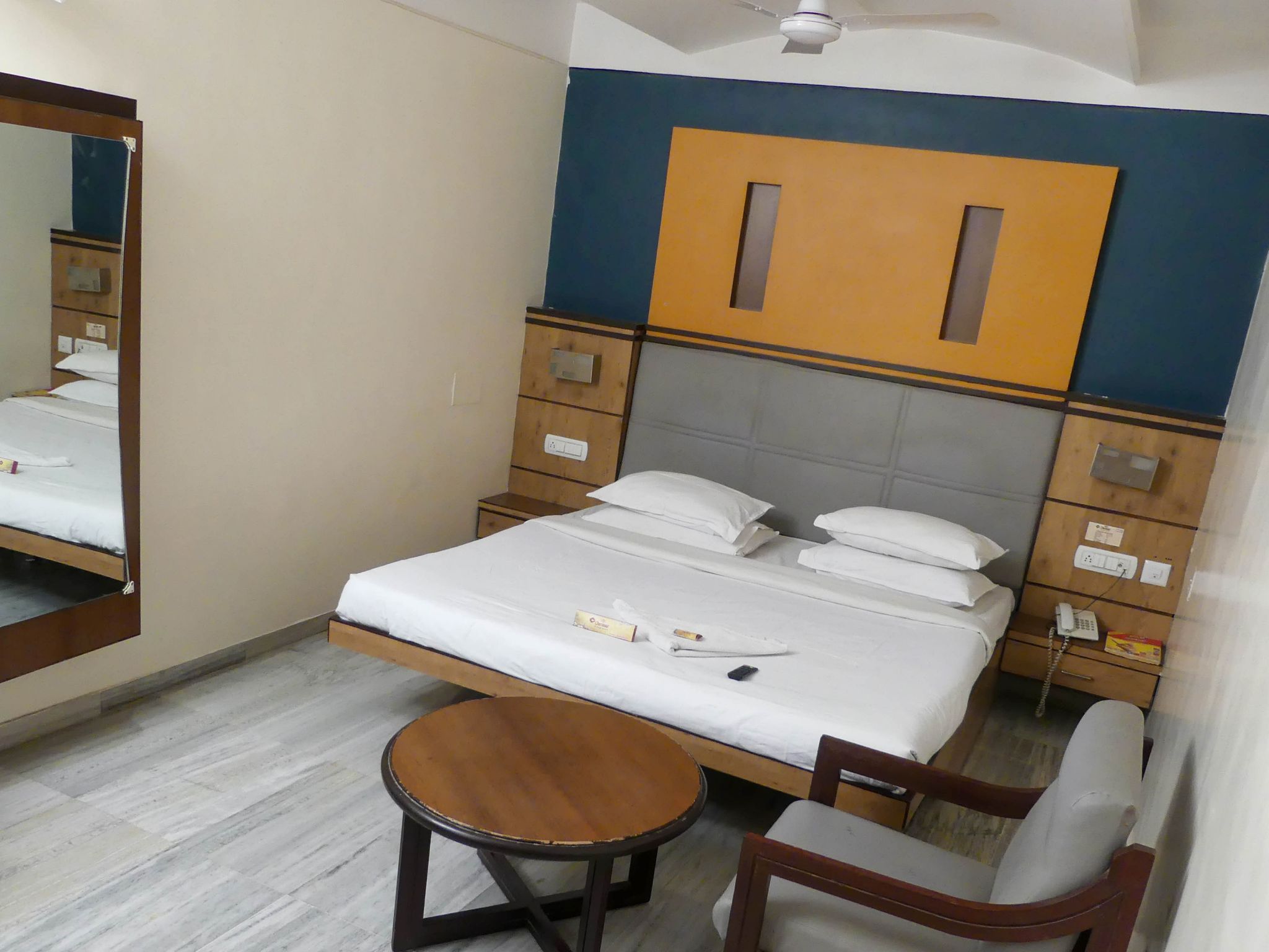 Hotel Chentoor Royal Non AC 2