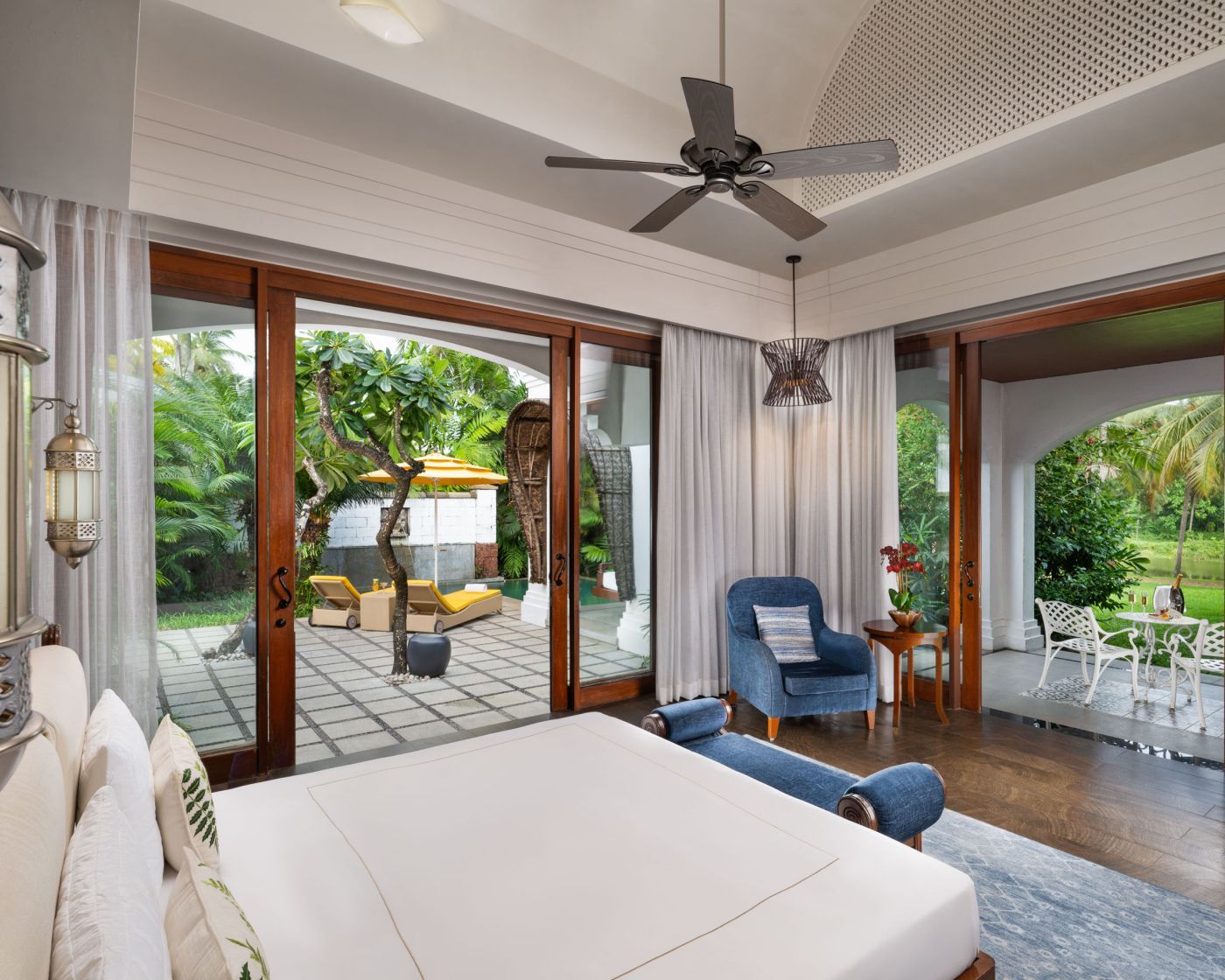 Premium Villa with Courtyard and Plunge Pool King Bed