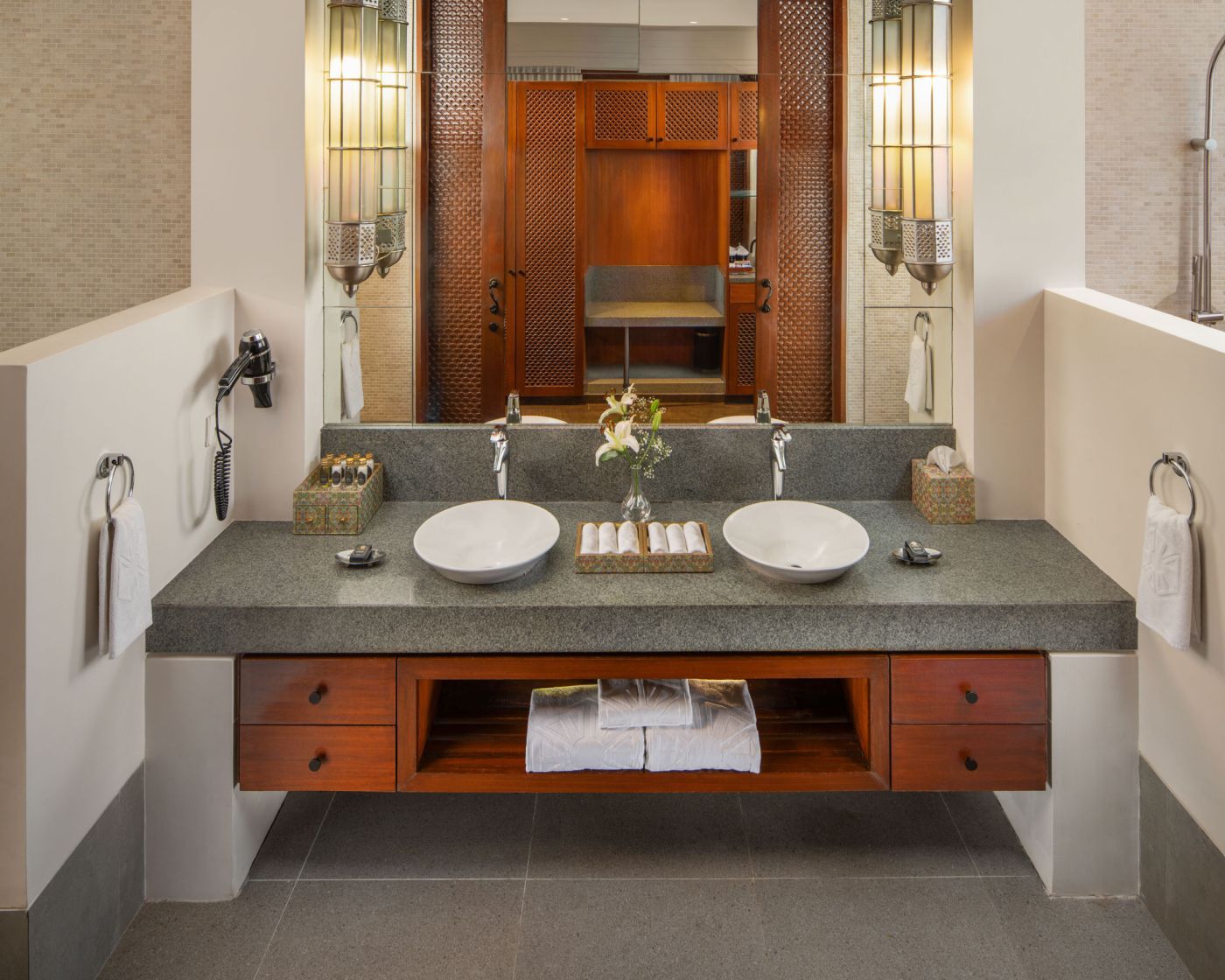 Premium Villa with Courtyard and Plunge Pool King Bed