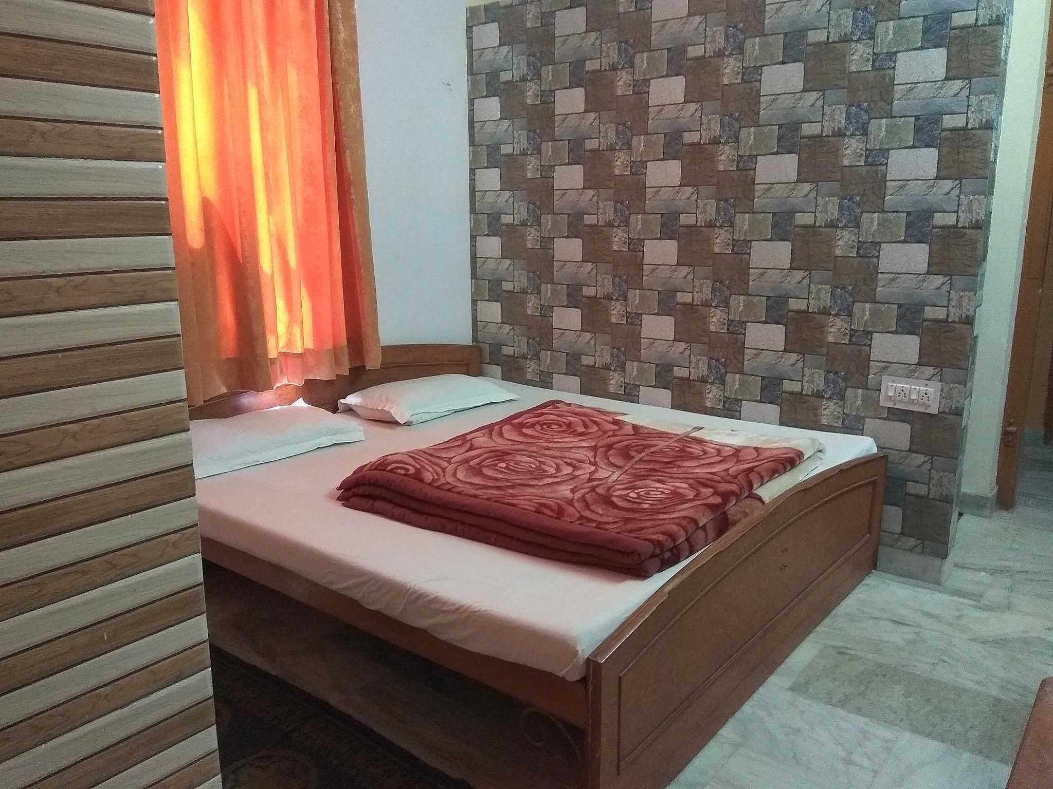 Hotel Ganga Kripa Non AC Double Bed Room 4