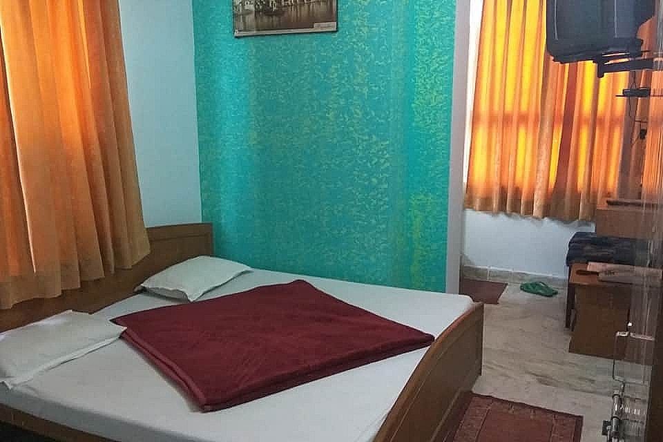 Hotel Ganga Kripa Non AC Double Bed Room 5