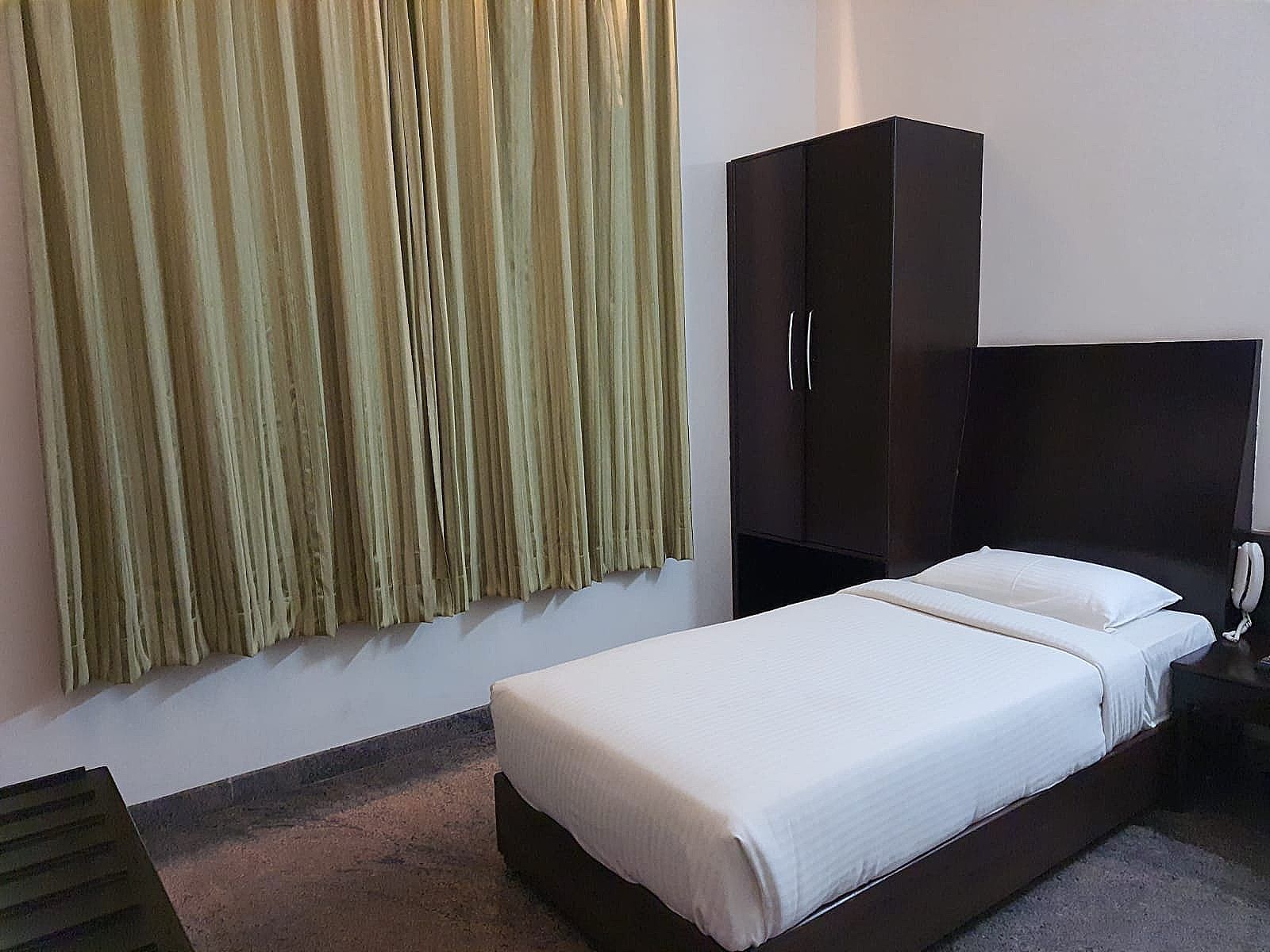 Executive Single Bed