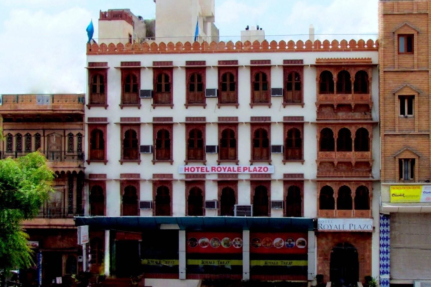 undefined Hotel Royale Plazo 9