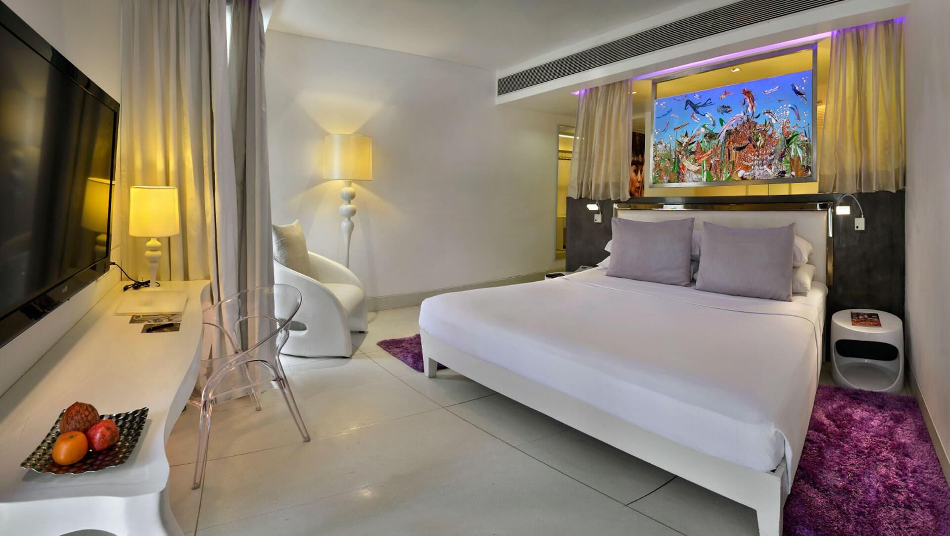 Deluxe Room with Balcony - Breakfast Included