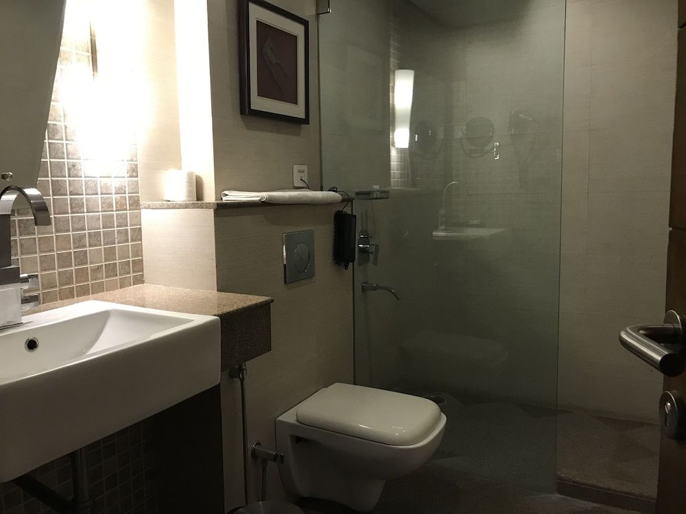 undefined Hotel Levana 9