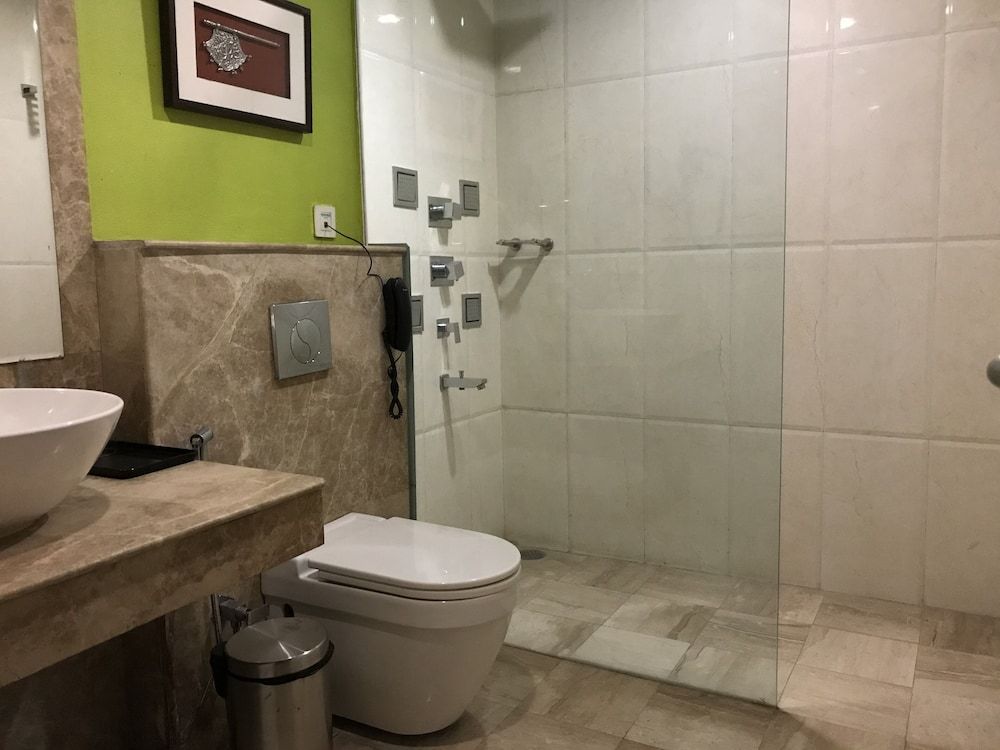 undefined Hotel Levana 10