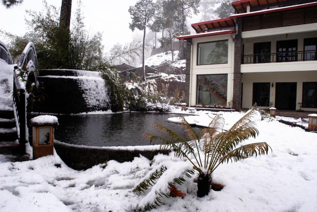 undefined Imperial Heights Binsar 8